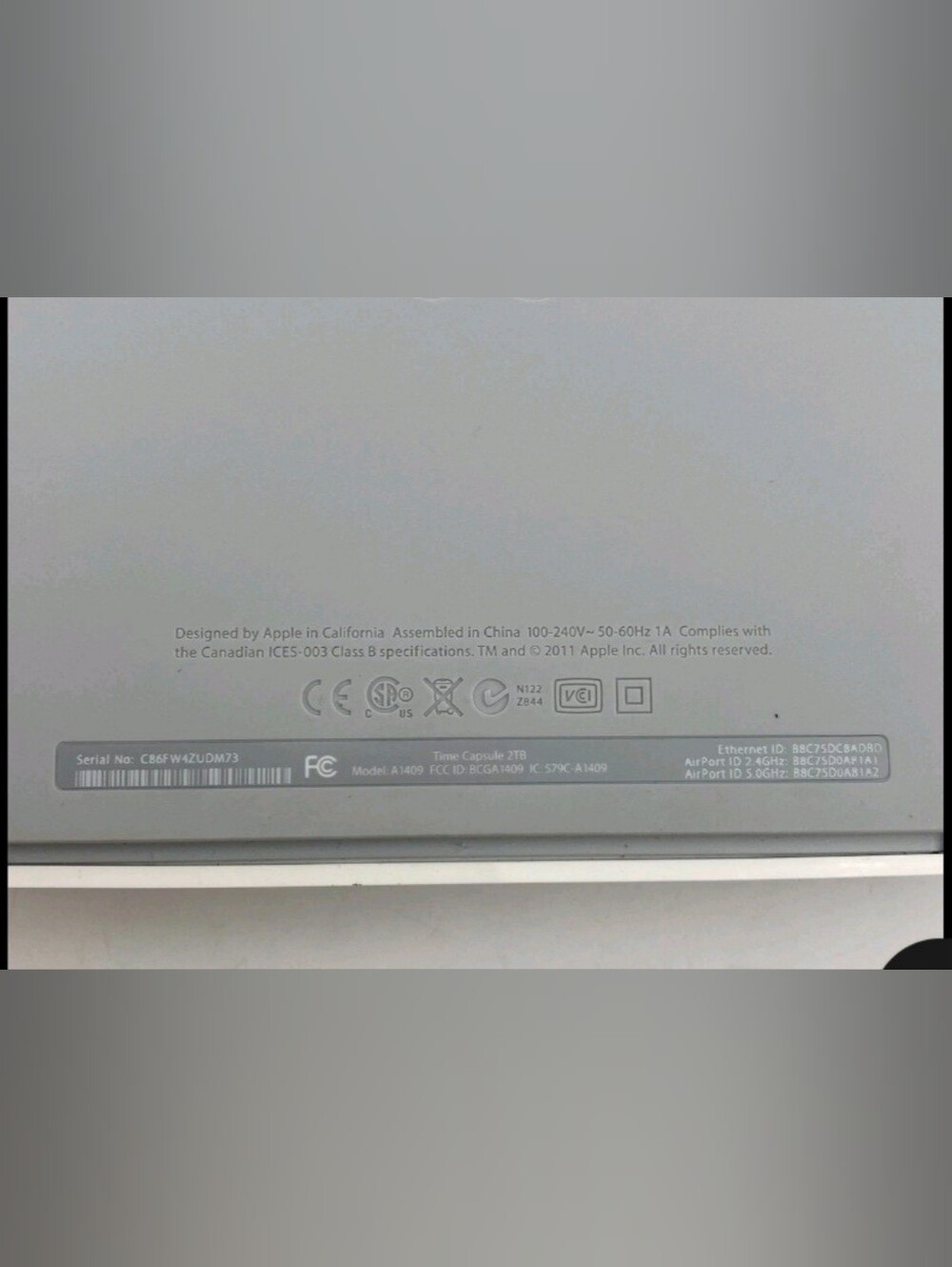 Apple A1409 File Server Time Capsule - Picture 5 of 6